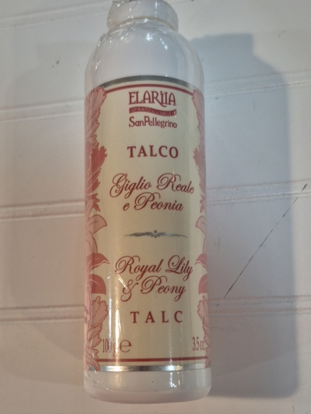 Royal Lily & Peony Talc - White with Pink‎ Accents